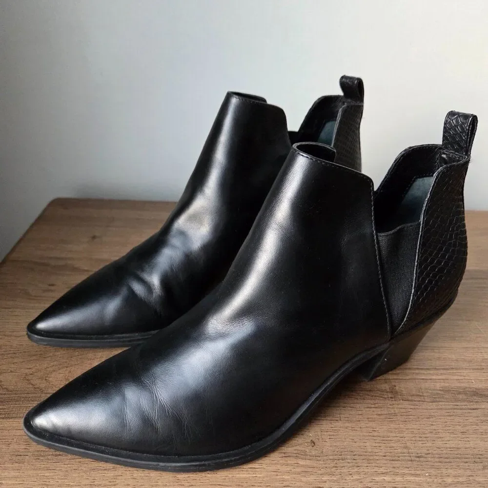 EUC DOLCE VITA BLACK LEATHER POINTY BOOTIES SIZE 10 WOMENS